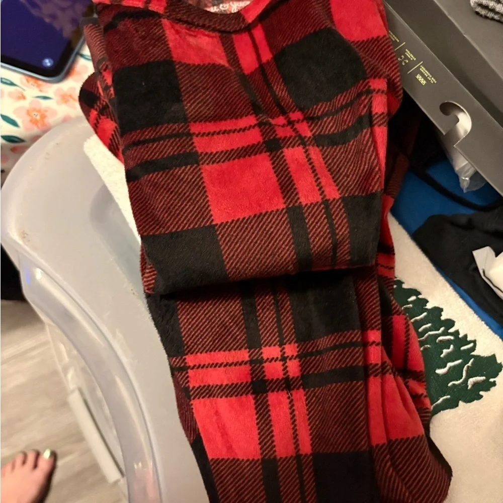 Cat & Jack Red and Black Plaid Sleepwear